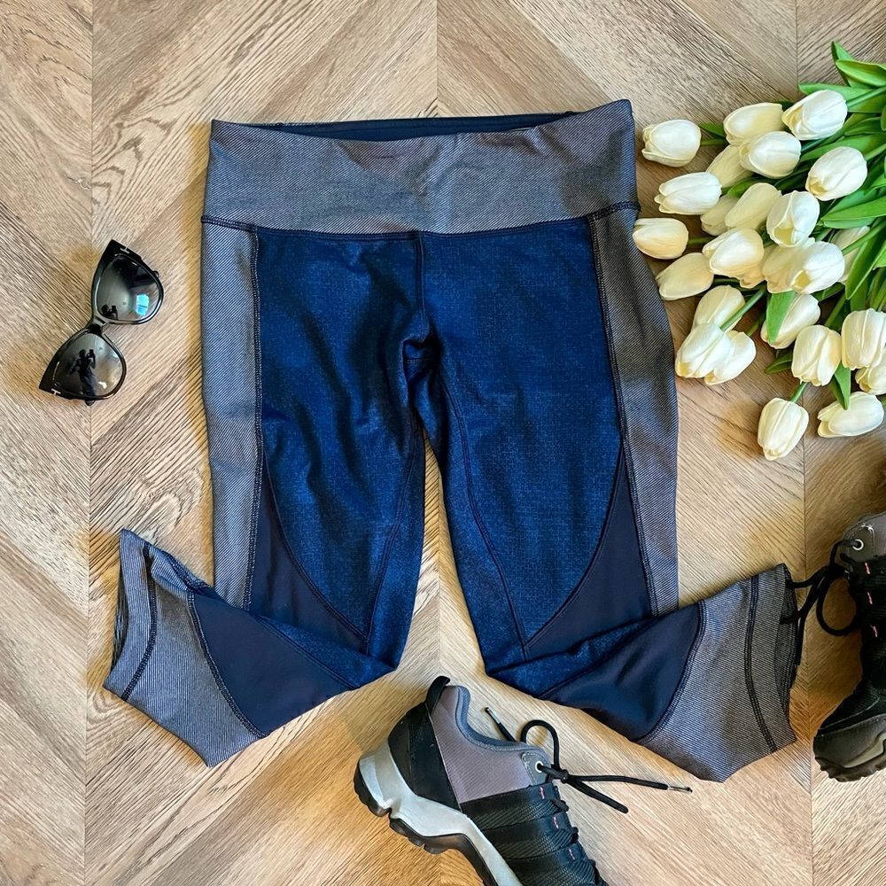 ♥️ Lululemon Wunder Under
Crop Sashiko
Cross Rugged Blue Diamond Dot
Inkwell
